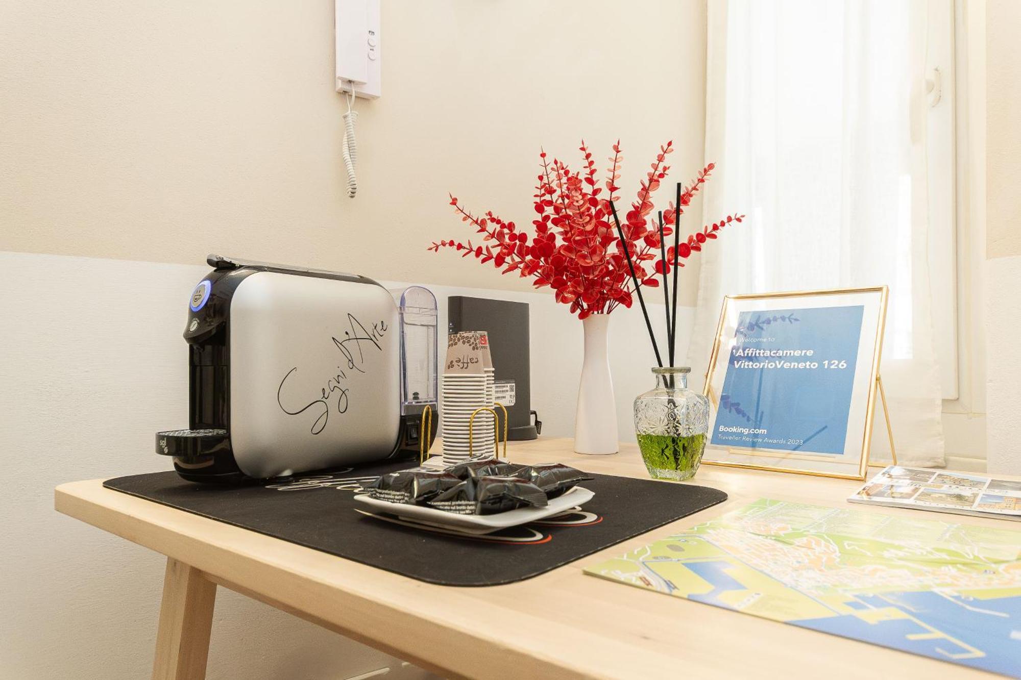 Vittorioveneto126 Bed & Breakfast ลาสเปเซีย ภายนอก รูปภาพ